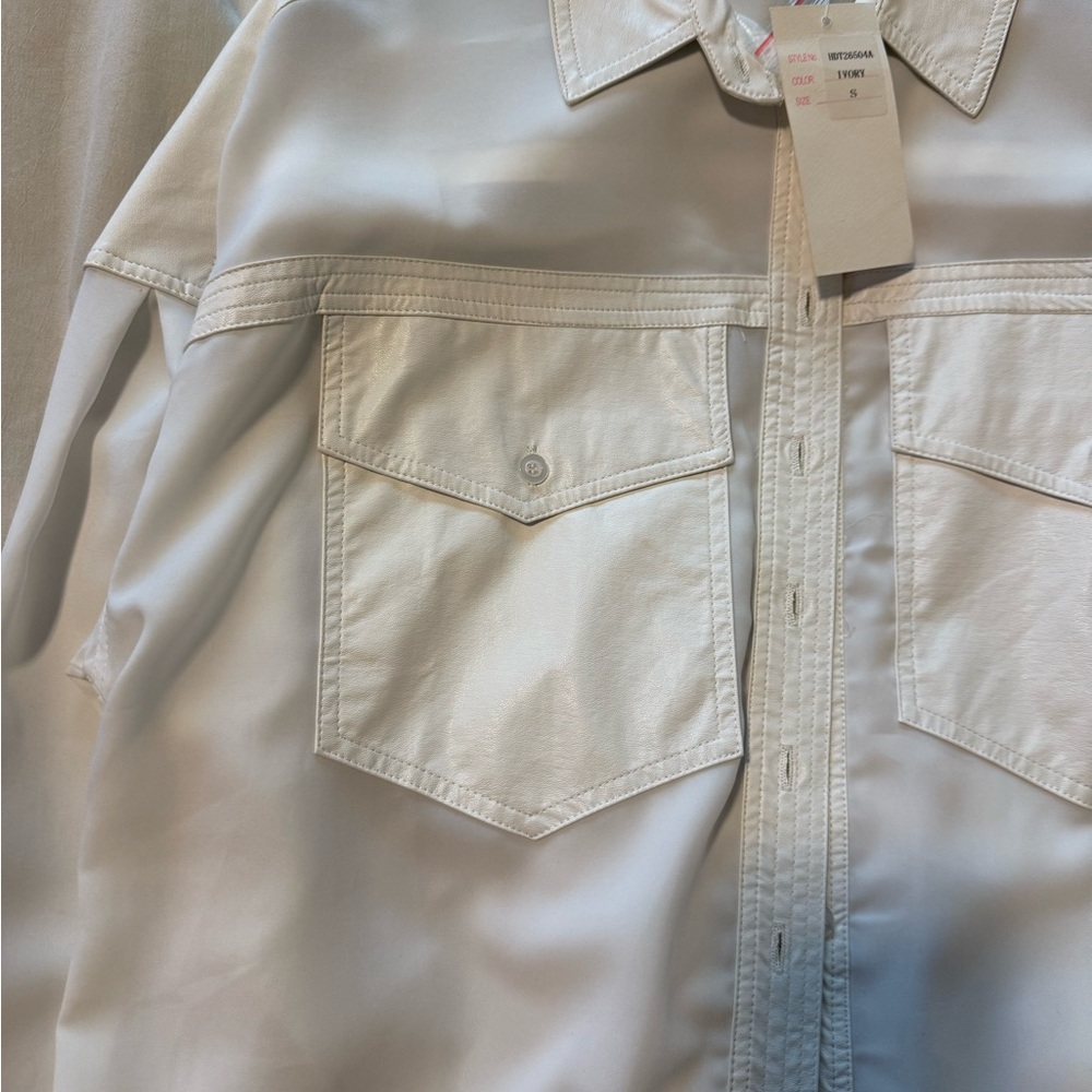 Oversize Shirt - Picture 4 of 5
